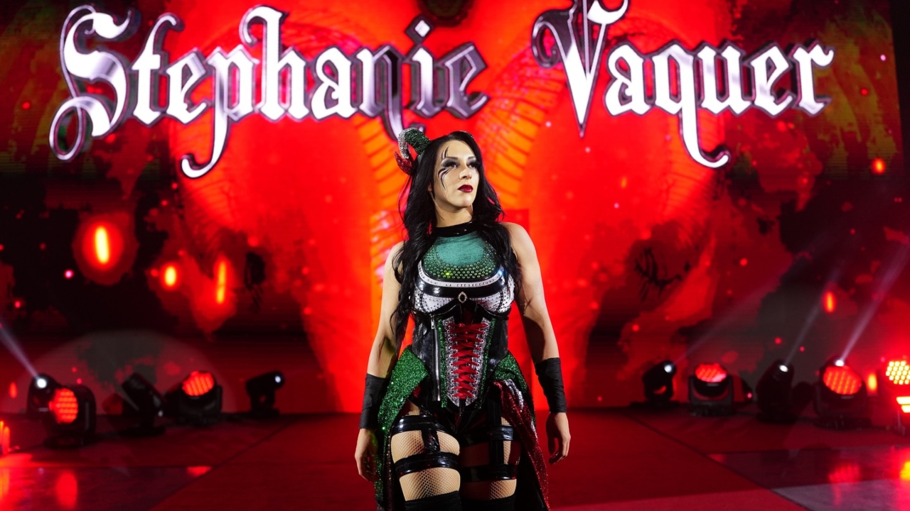 Importante medio estadounidense se rinde ante Stephanie Vaquer antes de WWE Crown Jewel