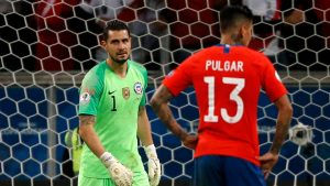 Bombazo en el mercado: exseleccionado chileno se debate entre Colo Colo y la U de Chile para el 2026