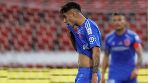 El durísimo castigo sobre Lucas Assadi por escupir a hinchas en el Clásico Universitario