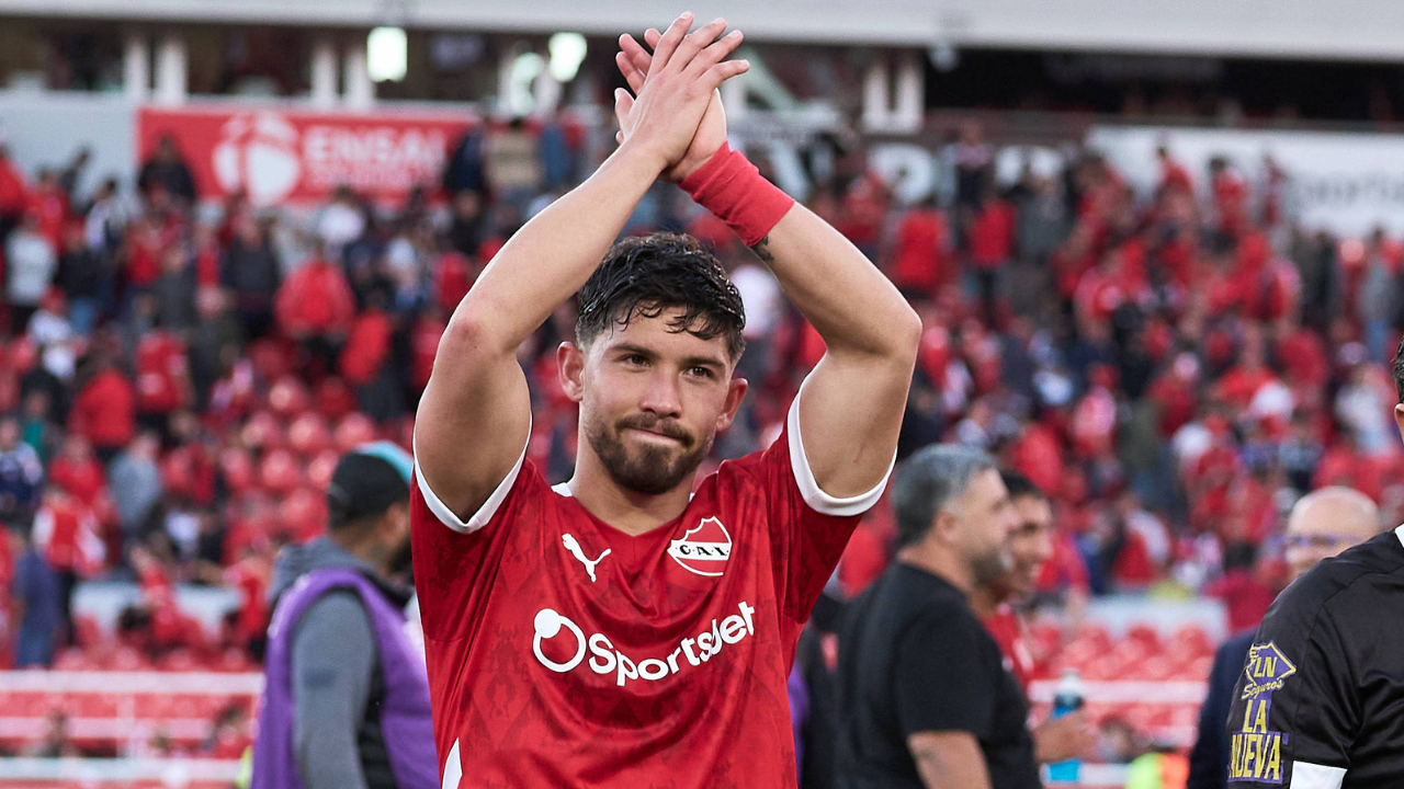 Felipe Loyola inquieta a Independiente: Quinteros y su postura por el chileno