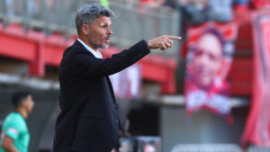 Fernando Ortiz marca la cancha: los mensajes directos al plantel de Colo Colo