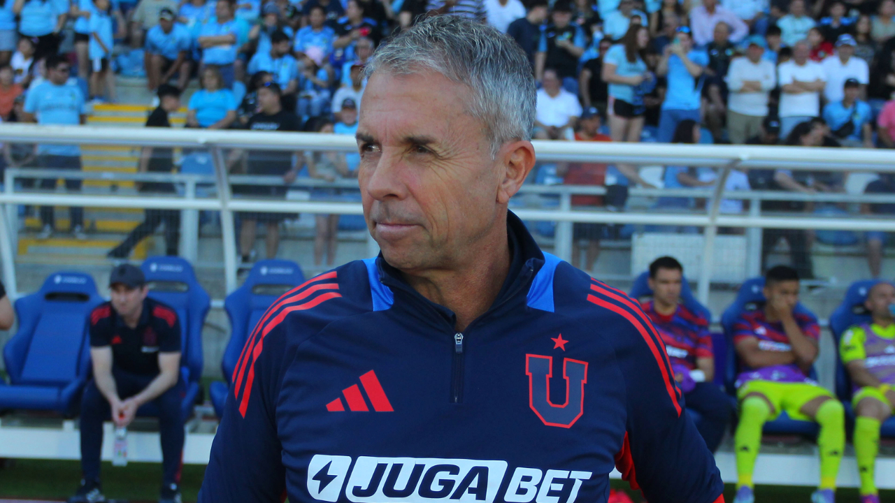 “Caminos separados”: Destapan nuevos detalles del futuro de Gustavo Álvarez en la U de Chile