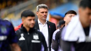 Fernando Ortiz le da un golpe de gracia a uno de sus dirigidos en Colo Colo con tajante decisión