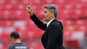 ¿Se va de Colo Colo? ESTE jugador tiene disconforme a Fernando Ortiz