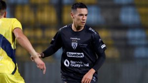 La apuesta silenciosa de Colo Colo: el reemplazo de Isla que costaría cero pesos