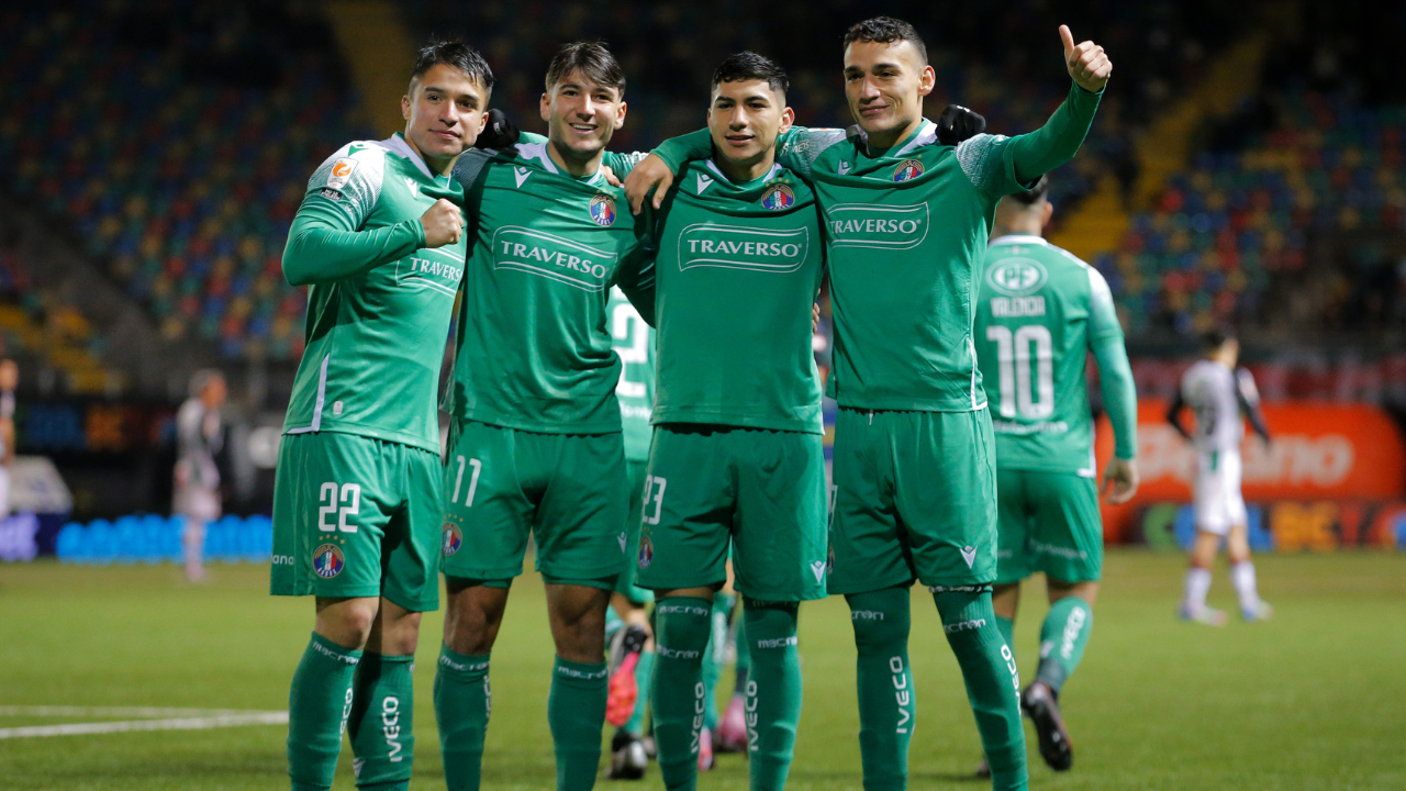 El delantero que tiene en alerta a la UC para la Copa Libertadores