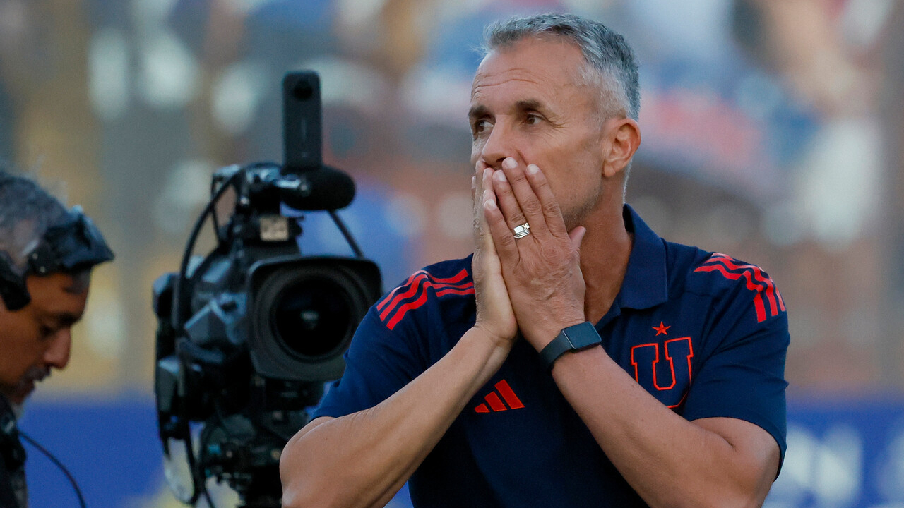 ¿Candidato para la banca azul? El movimiento inesperado que remece la búsqueda de DT en la U de Chile