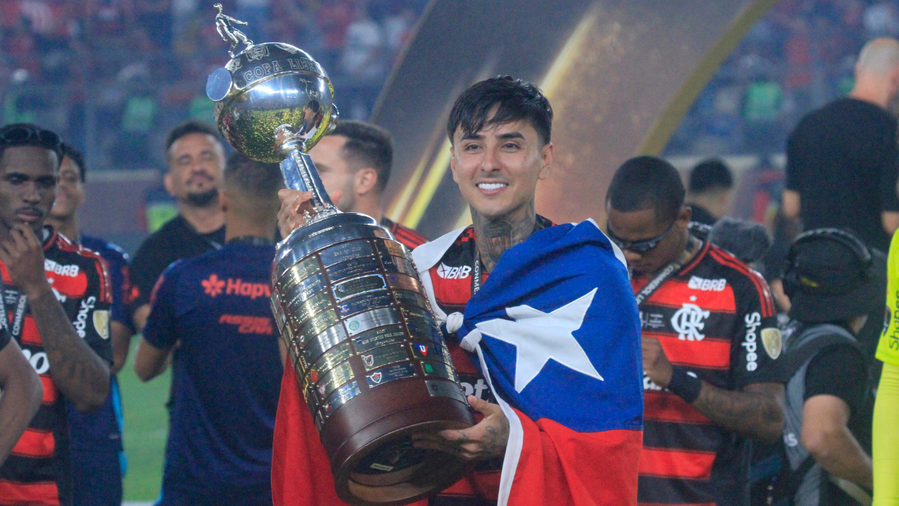 Erick Pulgar gana el Cóndor de Oro y da señales sobre su futuro en La Roja y Colo Colo