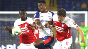 Colo Colo acelera por un central: El nombre que tiene visto bueno y espera aprobación final