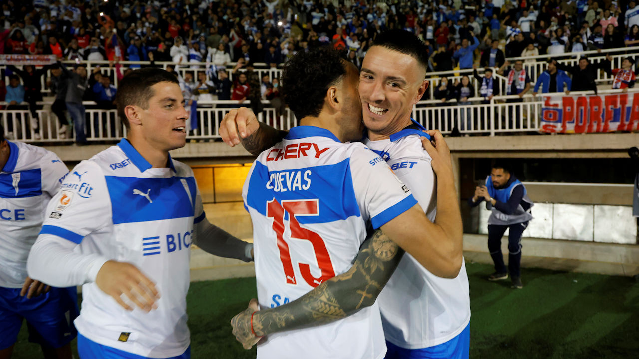 Fue titular indiscutido el segundo semestre en U Católica y ahora lo tachan de prescindible