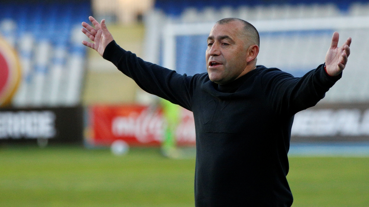 La Nona Muñoz rompe el molde en Palestino y anticipa un cruce clave con la U de Chile