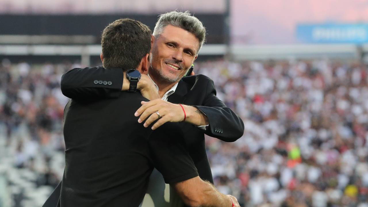 Colo Colo confirma su cuarto refuerzo: el delantero que exigió Fernando Ortiz para el 2026