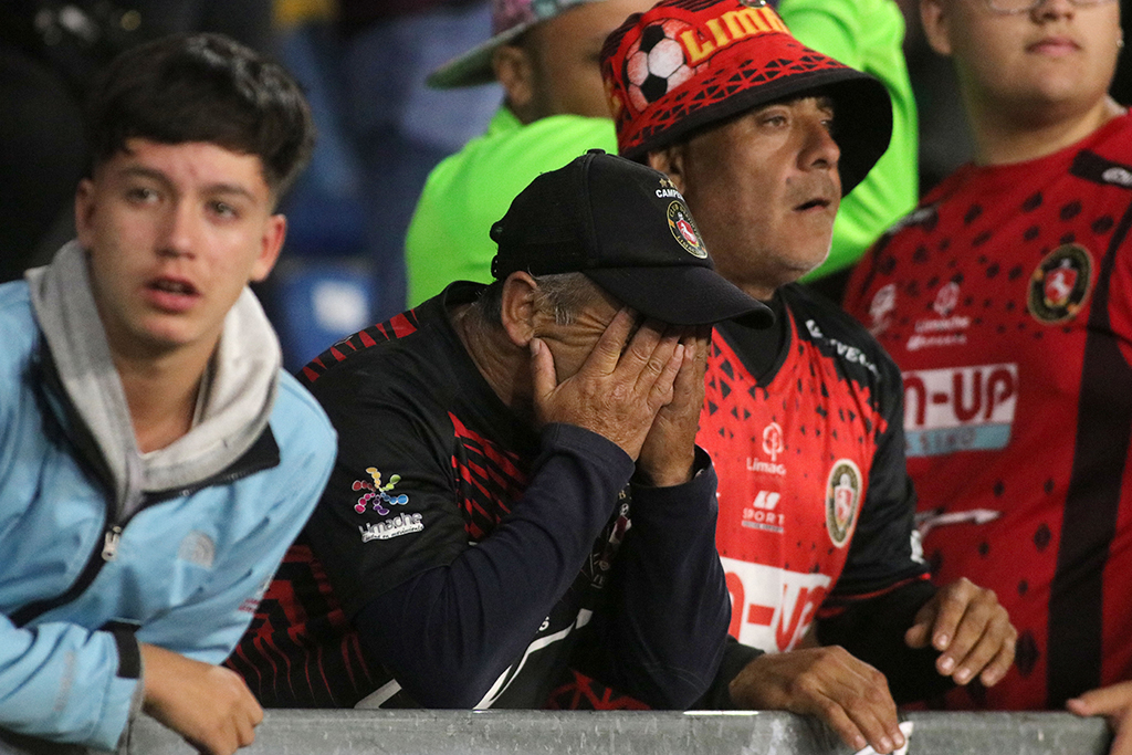“Es un tongo”: el duro reclamo del presidente de Limache por el aforo ante Colo Colo