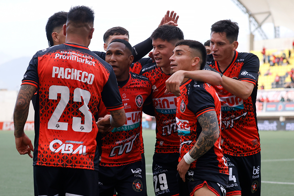 Deportes Limache da un golpe al mercado: Ficharon a dos mundialistas y uno viene de la U de Chile