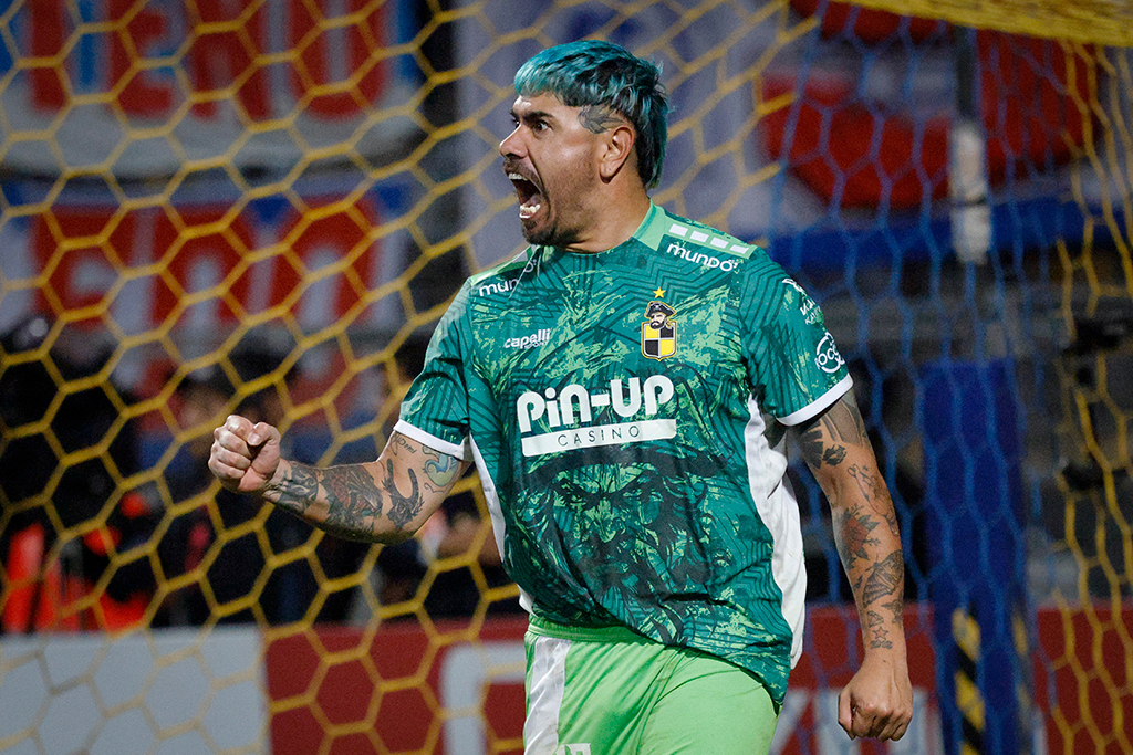 “Es el mejor arquero de Chile”: la sentencia del formador de Claudio Bravo que remece el debate