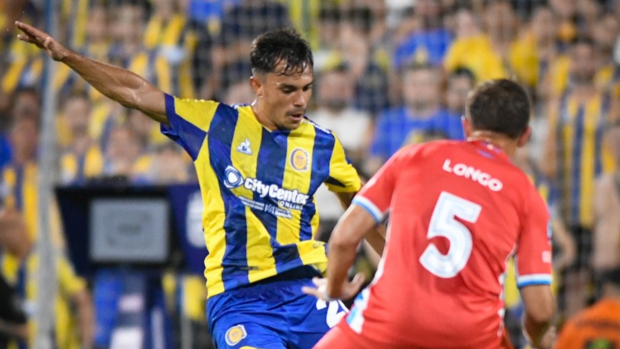 El golpe que sacudió a Vicente Pizarro en su estreno con Rosario Central