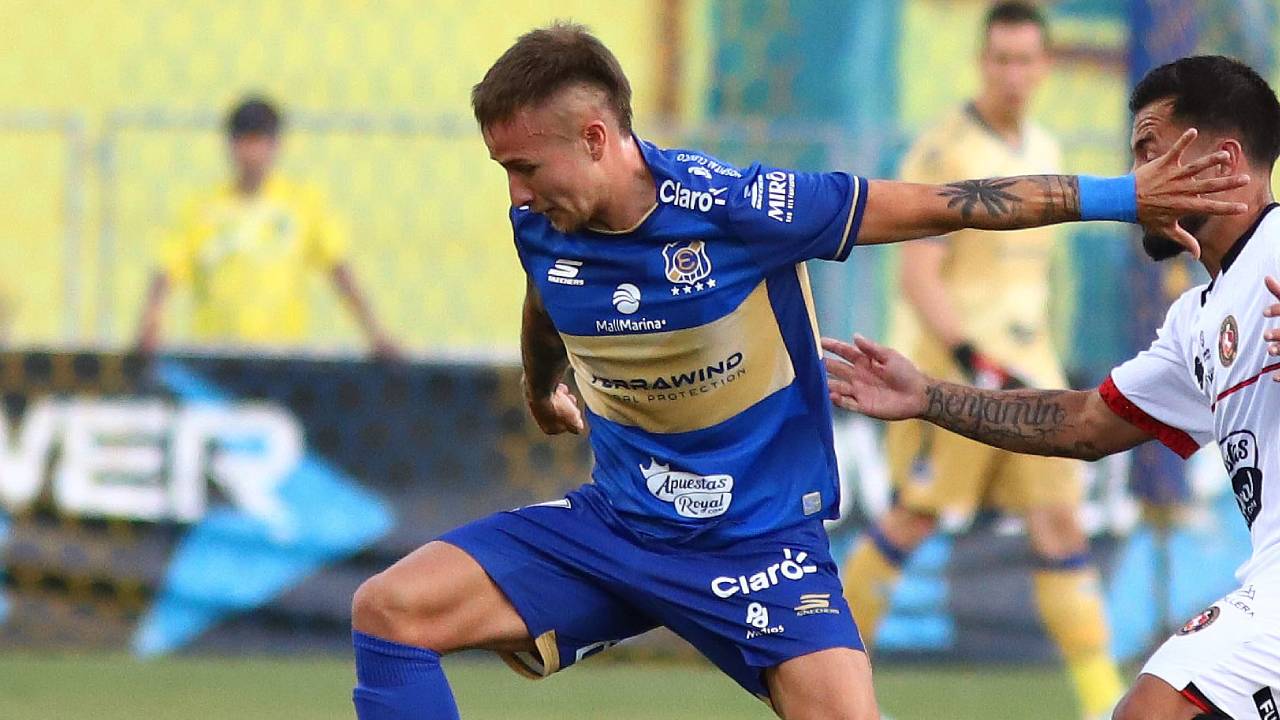 Sorpresivo golpe para Everton: baja de última hora para enfrentar a Colo Colo
