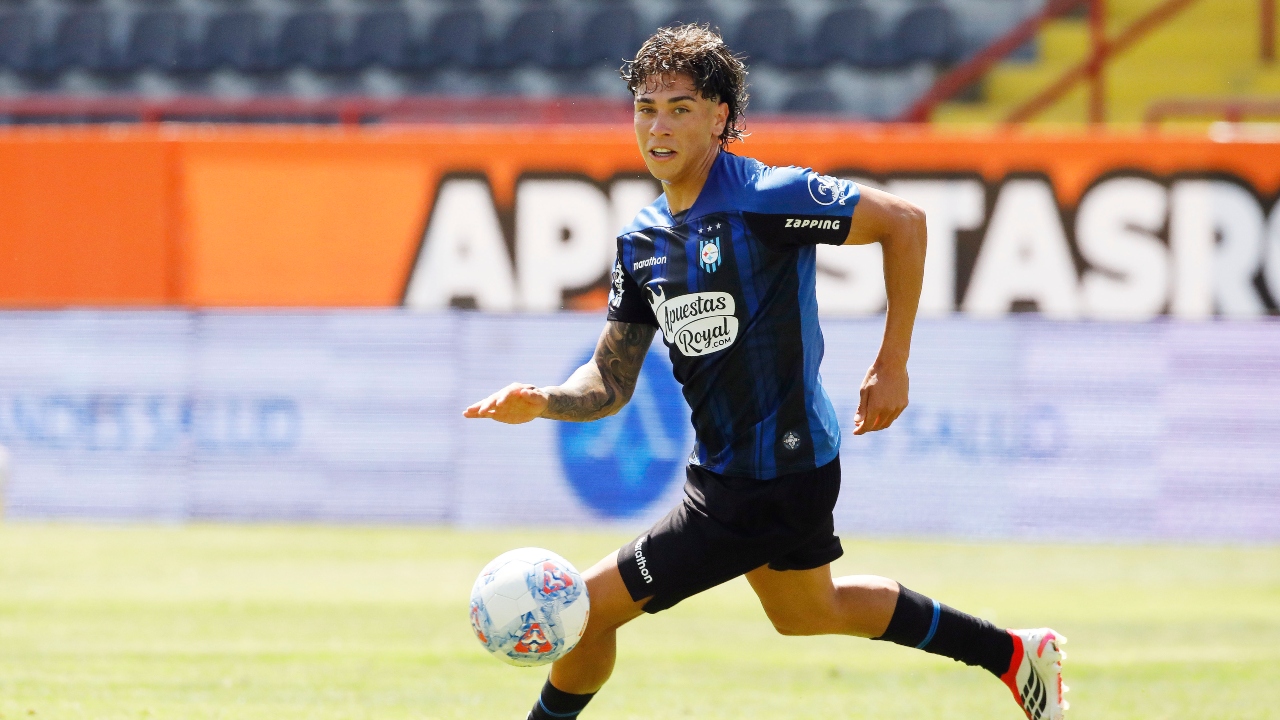 La FIFA frena el fichaje: el motivo que complica la salida de Maximiliano Gutiérrez a Independiente