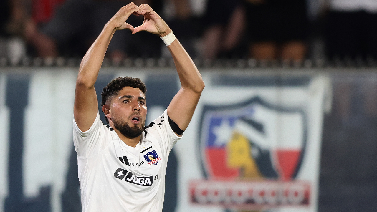 Maxi Romero repasó a la U de Chile y calentó el clásico con una frase