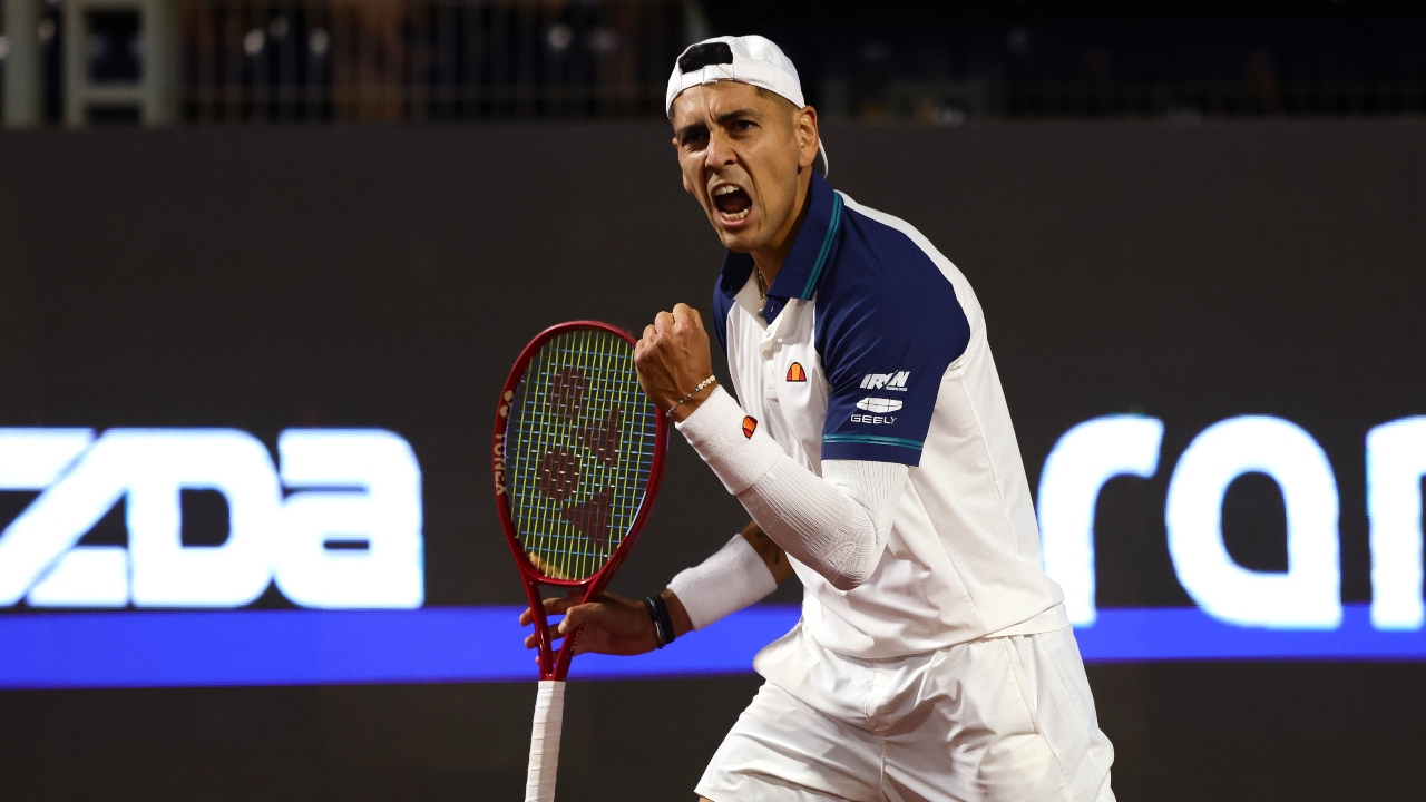 Alejandro Tabilo puso primera en el Chile Open: venció a Tomás Barrios y avanzó a octavos