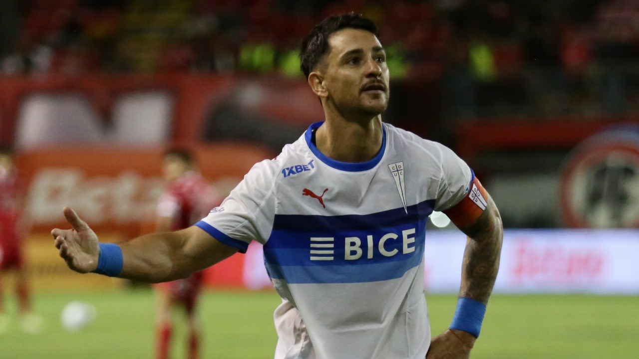 La historia detrás de la camiseta que lucirá la U Católica vs Everton