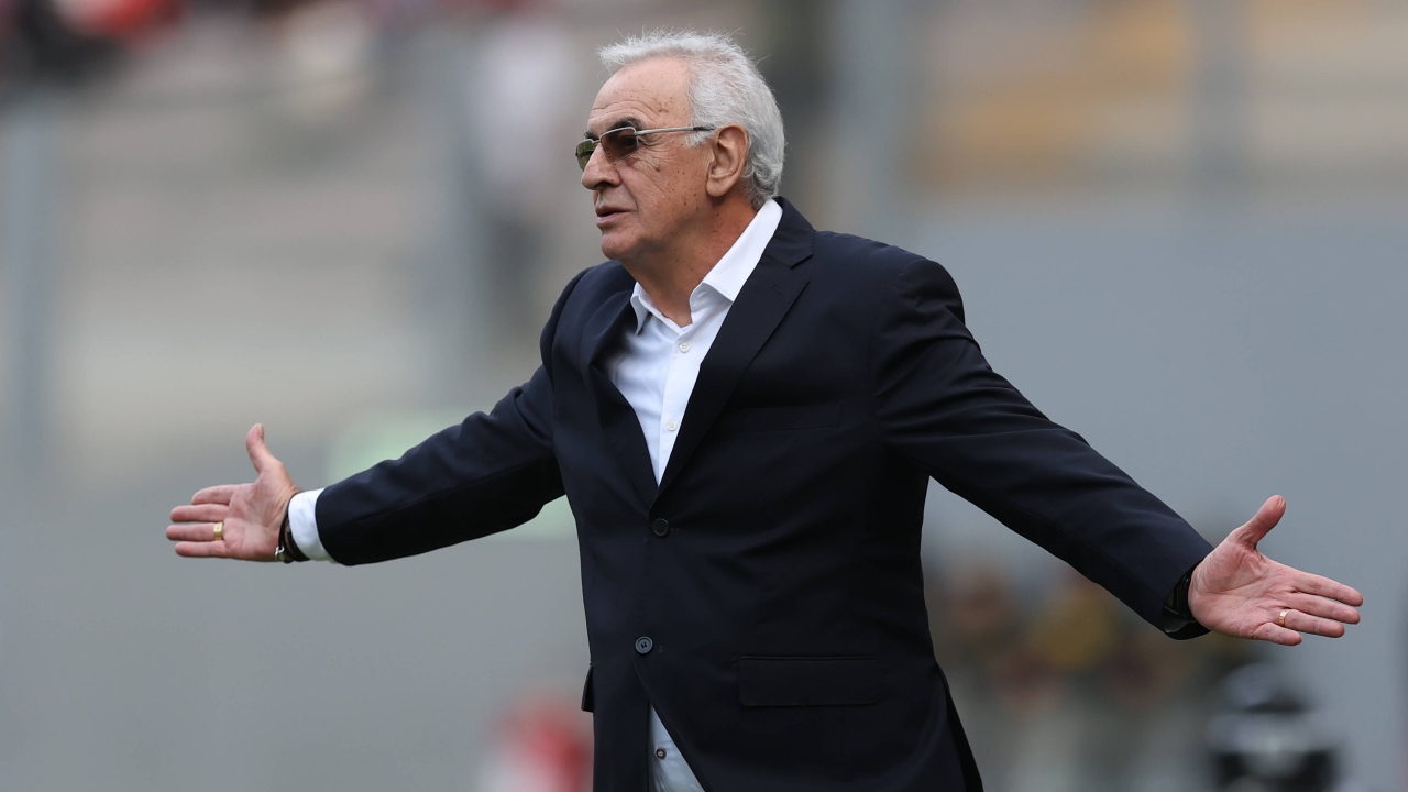 “Hay intereses creados”: Fossati dispara con todo tras su fallida llegada a U de Chile