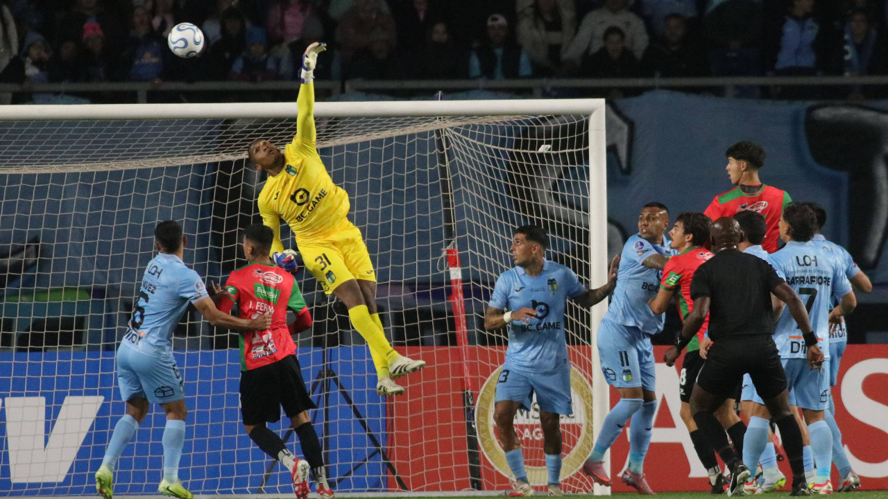 ¿Mundialista en 2026? Figura del fútbol chileno revela contactos con otra selección