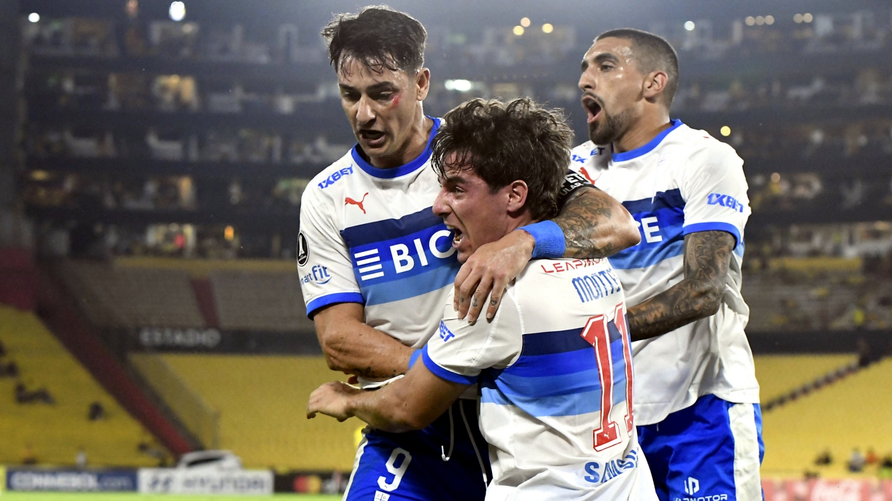 Garnero repite la formación: U Católica va con todo ante Cruzeiro