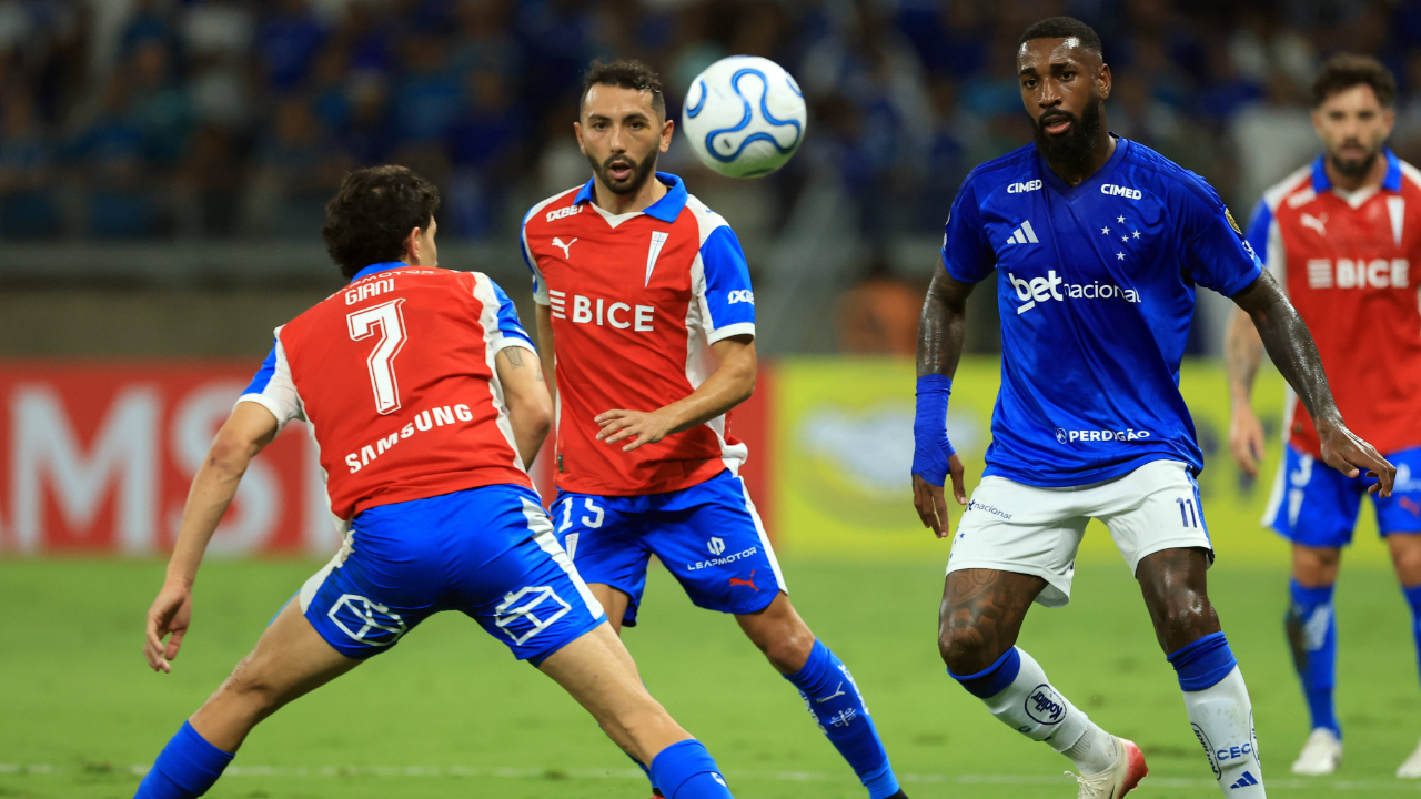 ¿Qué pasa si U Católica gana, empata o pierde ante Cruzeiro por Copa Libertadores 2026?