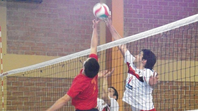 San Felipe sorprendió a Club Manquehue en el Nacional de Vóleibol