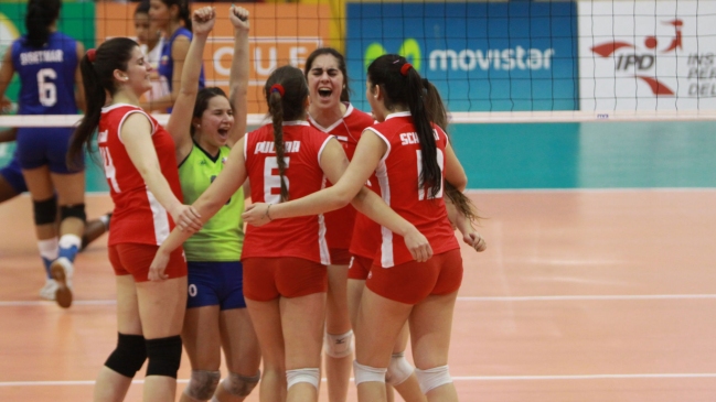 Chile logró gran victoria ante Venezuela en Sudamericano juvenil femenino de Vóleibol