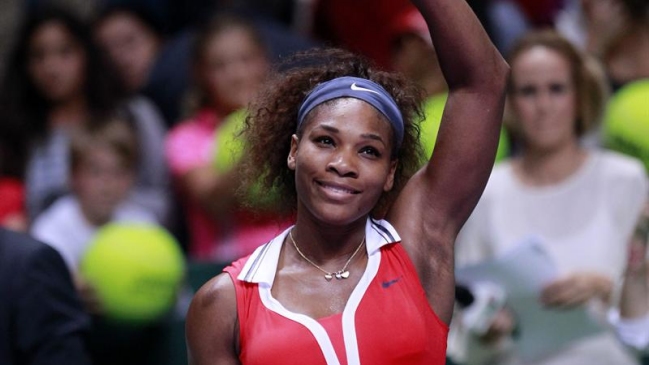 Serena Williams se instaló con autoridad en la final del WTA Championships