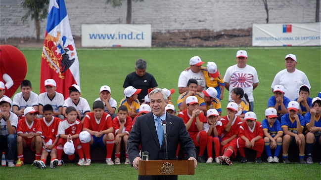 Presidente Piñera participó en reinauguración del Estadio San Gregorio en La Granja