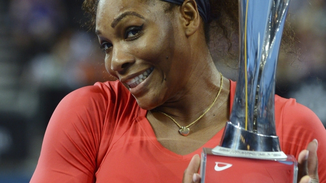 Serena Williams aplastó a Pavlyuchenkova y logró el título en Brisbane