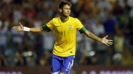 Neymar manifestó su apoyo a familiares de las víctimas en tragedia de Santa María