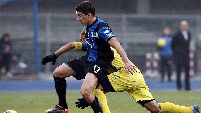 Carlos Carmona colaboró con un gol en victoria como visitante de Atalanta sobre Palermo