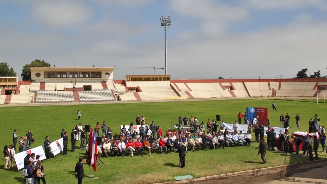 Se inició la demolición del antiguo estadio La Portada de La Serena