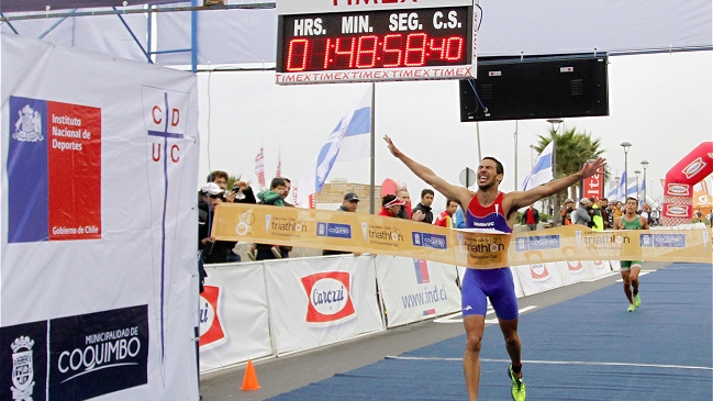 Felipe Barraza se quedó con la ITU Panamerican Cup de triatlón