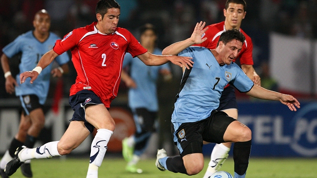 Chile sólo registra una caída ante Uruguay jugando en Santiago por Clasificatorias