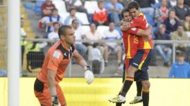 U. Española superó a la UC y sigue firme en la punta del Campeonato
