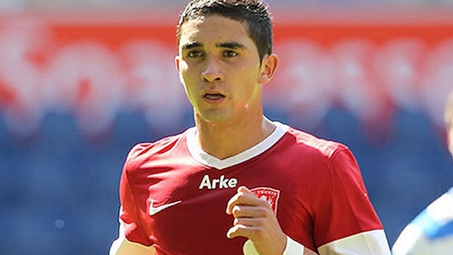 Felipe Gutiérrez fue titular en victoria como forastero de Twente