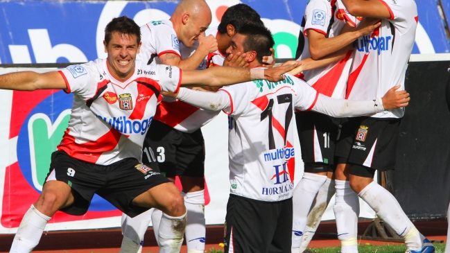Curicó derrotó a U. de Concepción y escaló hasta la punta del Grupo Sur de la Primera B
