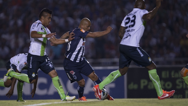 Suazo marcó en la victoria que coronó a Monterrey tricampeón de la Concachampions