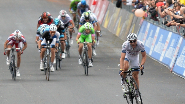 Alex Dowsett se quedó con la octava etapa del Giro de Italia