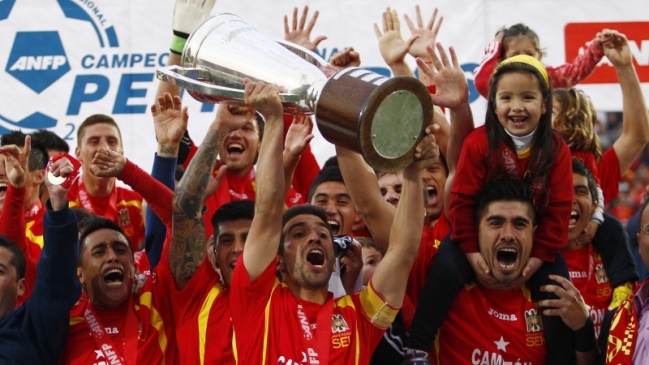 Unión Española superó a Colo Colo y se quedó con la corona del Campeonato 2013