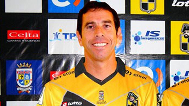 Luis Fuentes quiere seguir jugando en Coquimbo Unido con 42 años