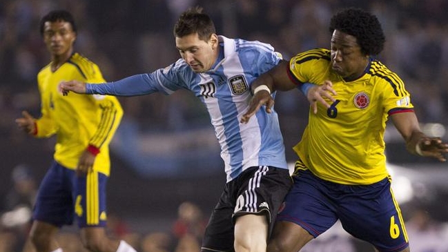 Prensa colombiana ve a su selección "cada vez más cerca" del Mundial