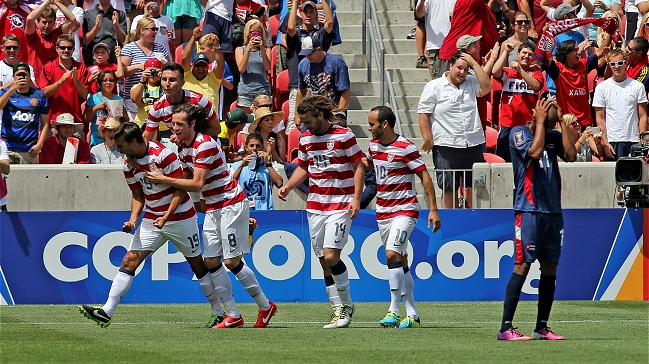Estados Unidos batió a Costa Rica y se quedó con el liderato del Grupo C en la Copa de Oro