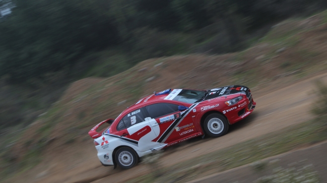 Luis Ignacio Rosselot vencedor en el primer día de Rally Mobil