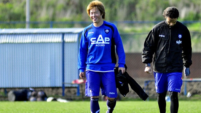 Volante japonés Hiroki Uchida se transformó en el último refuerzo de Huachipato